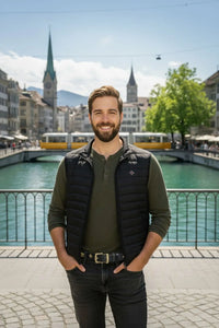 Edelvetica Gürtel Schwarz mit Goldenen Trachtenornamenten